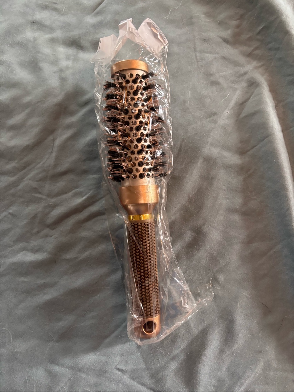 Round Vent Thermal Hair Brush in Rose Gold & Black